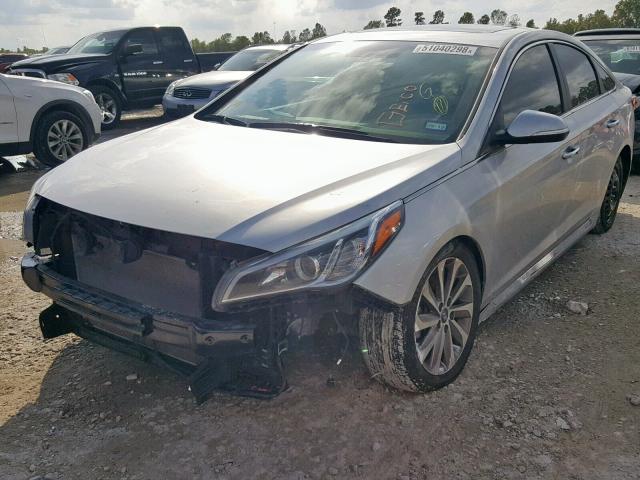 5NPE34AF6HH585964 - 2017 HYUNDAI SONATA SPO SILVER photo 2