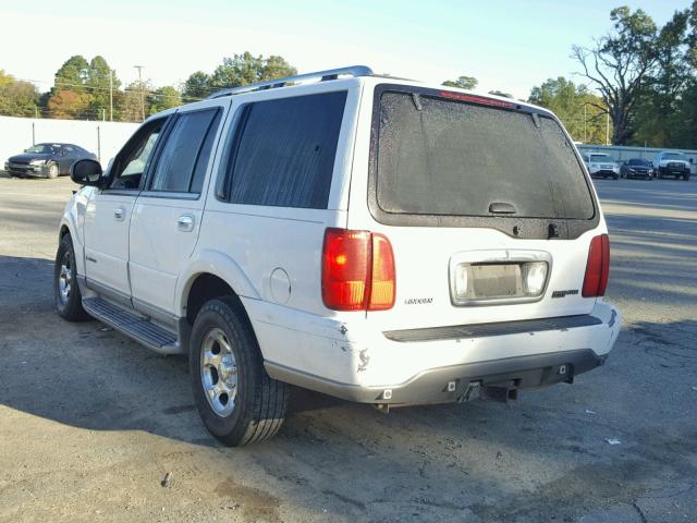 5LMFU28R82LJ11161 - 2002 LINCOLN NAVIGATOR Ақ фото 3