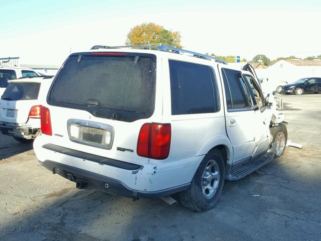 5LMFU28R82LJ11161 - 2002 LINCOLN NAVIGATOR Ақ фото 4