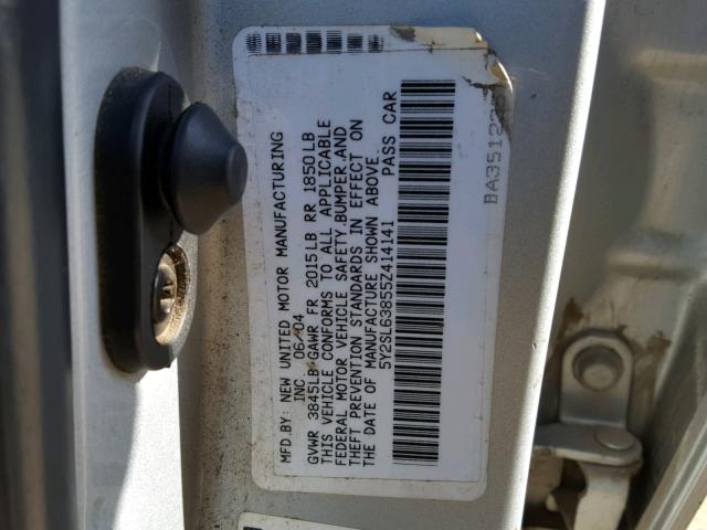 5Y2SL63855Z414141 - 2005 PONTIAC VIBE SILVER photo 10