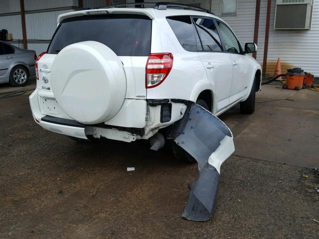 2T3DF4DV2BW176527 - 2011 TOYOTA RAV4 LIMIT WHITE photo 4