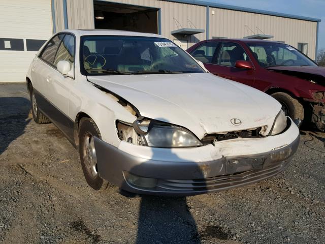 JT8BF22G0V0066244 - 1997 LEXUS ES 300 WHITE photo 1