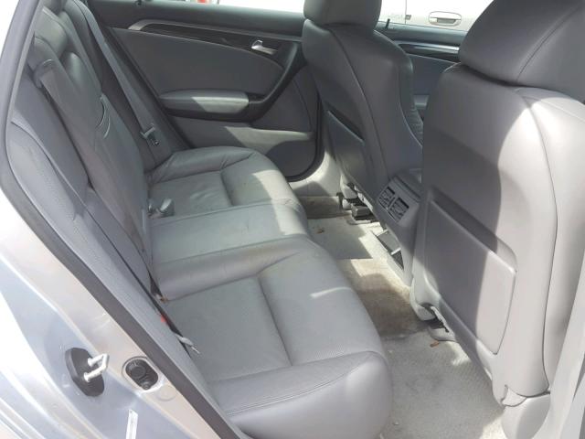 19UUA662X5A006577 - 2005 ACURA TL SILVER photo 6