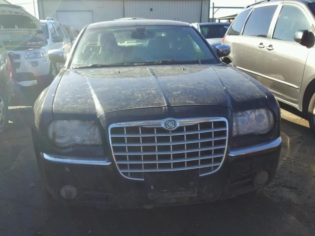 2C3JA63H55H659785 - 2005 CHRYSLER 300C BLACK photo 9