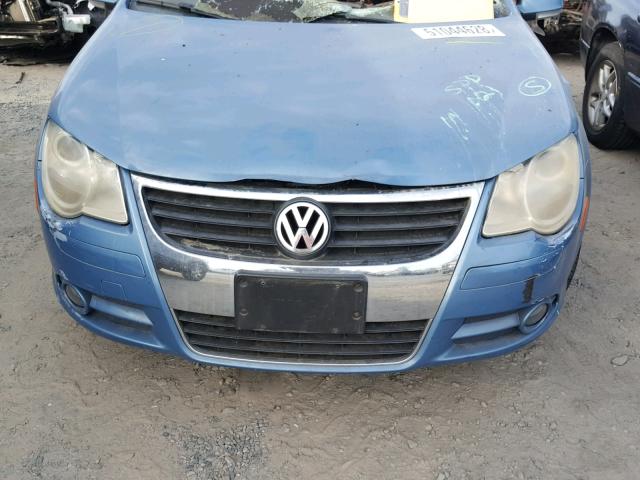WVWFA71F08V027376 - 2008 VOLKSWAGEN EOS LUX 蓝色 照片 7