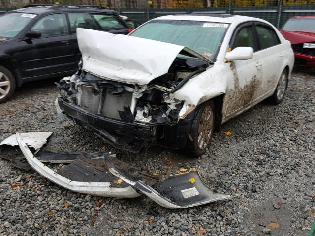 4T1BK36BX6U073967 - 2006 TOYOTA AVALON XL WHITE photo 2