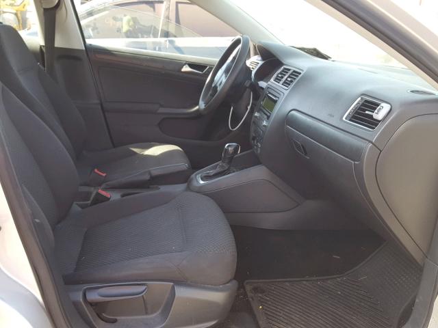 3VW2K7AJ2CM383926 - 2012 VOLKSWAGEN JETTA BASE 银色 照片 5