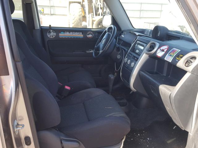 JTLKT324940158252 - 2004 TOYOTA SCION XB გრაფიტი ფოტო 5