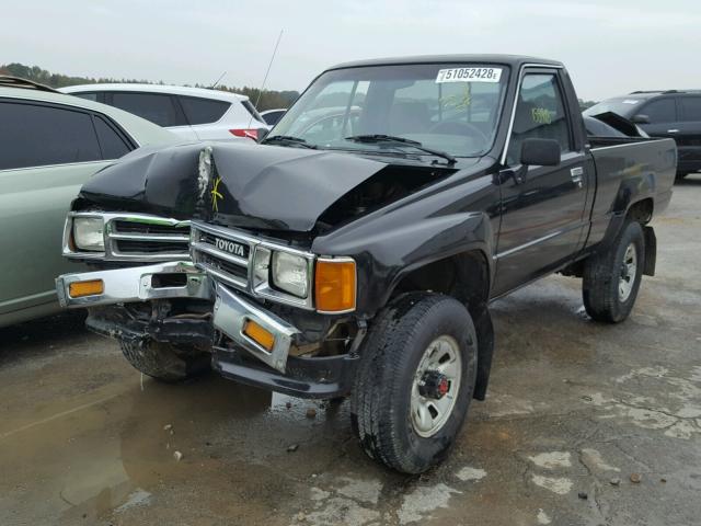 JT4RN63R3H0161492 - 1987 TOYOTA PICKUP RN6 BLACK photo 2