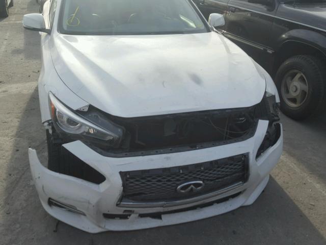 JN1BV7AP0FM352305 - 2015 INFINITI Q50 BASE WHITE photo 9