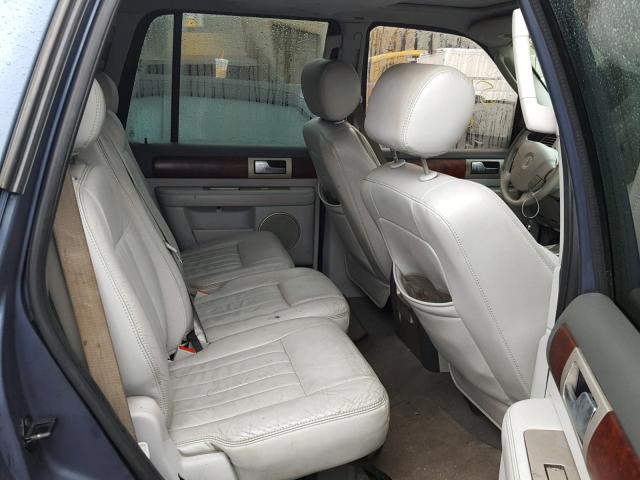 5LMFU28R34LJ42692 - 2004 LINCOLN NAVIGATOR Көк фото 6