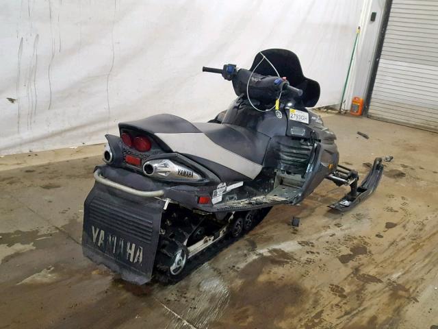 JYE8GG0016A000688 - 2006 YAMAHA SNOWMOBILE BLACK photo 4