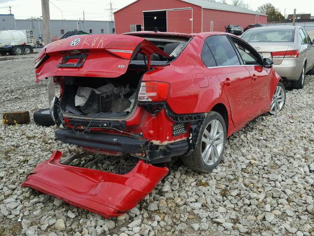 3VWLA7AJ7FM236982 - 2015 VOLKSWAGEN JETTA TDI RED photo 4