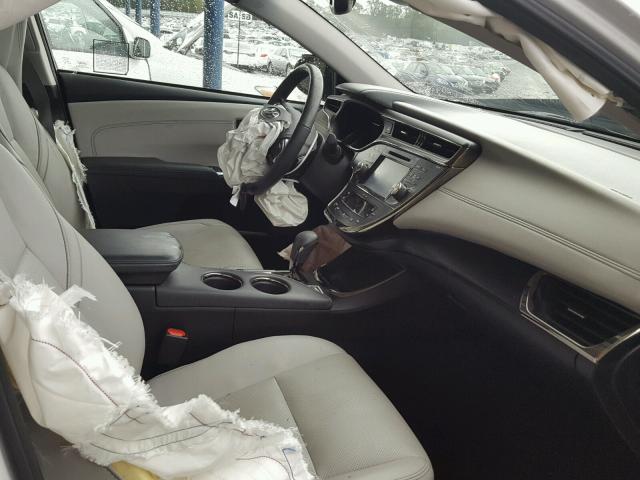 4T1BK1EB5HU256511 - 2017 TOYOTA AVALON XLE WHITE photo 5