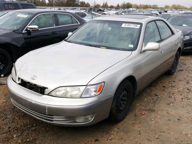 JT8BF28G7X0218319 - 1999 LEXUS ES 300 TAN photo 2