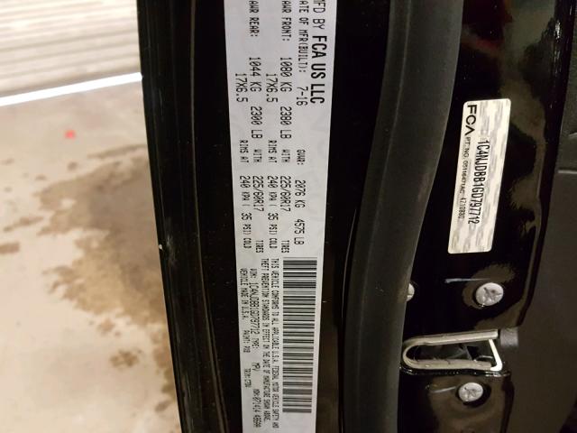 1C4NJDBB1GD797712 - 2016 JEEP COMPASS SP შავი ფოტო 10