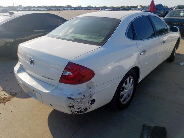 2G4WC532551272272 - 2005 BUICK LACROSSE C WHITE photo 4