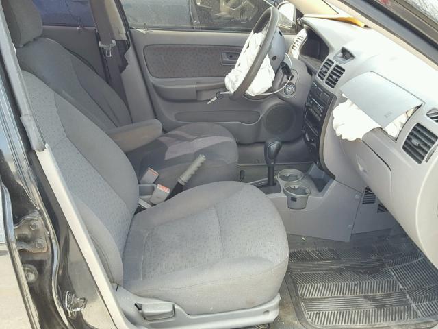 KNADC125536240330 - 2003 KIA RIO BLACK photo 5