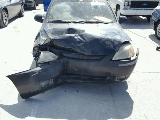 KNADC125536240330 - 2003 KIA RIO BLACK photo 9