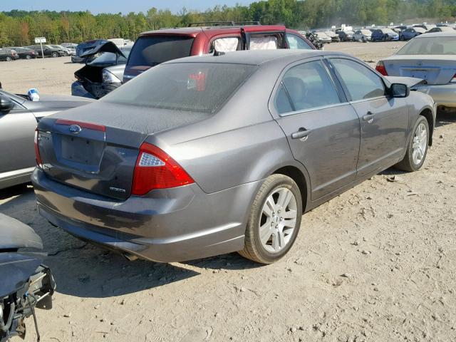 3FAHP0HGXBR236793 - 2011 FORD FUSION SE WHITE photo 4