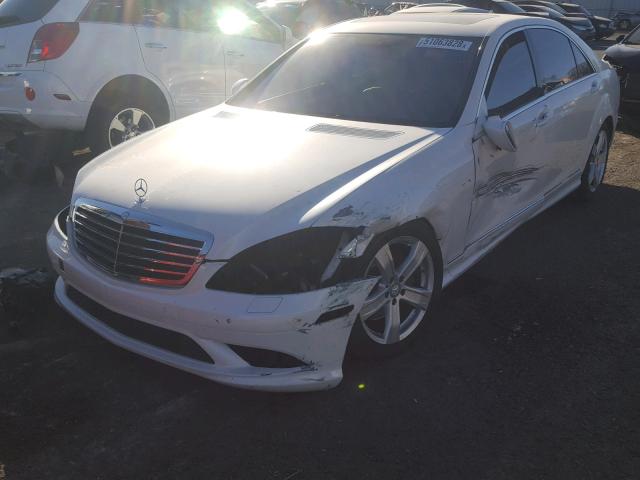 WDDNG71X79A276775 - 2009 MERCEDES-BENZ S 550 WHITE photo 2