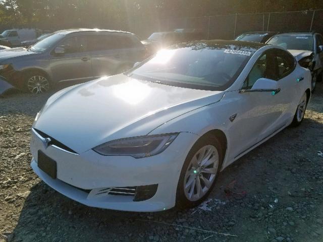 5YJSA1E26KF299861 - 2019 TESLA MODEL S WHITE photo 2