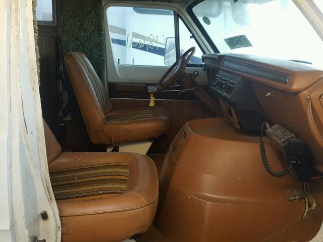 F44CD7V028214 - 1977 DODGE MOTORHOME TWO TONE photo 5