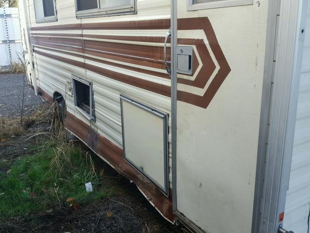 F44CD7V028214 - 1977 DODGE MOTORHOME TWO TONE photo 9