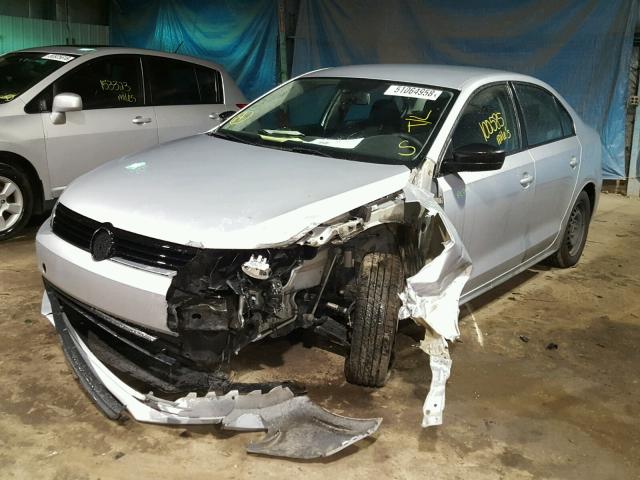 3VW2K7AJ0DM308501 - 2013 VOLKSWAGEN JETTA BASE SILVER photo 2