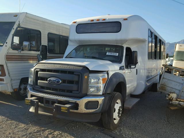 1FDGF5GY3DEA64432 - 2013 FORD F550 SUPER WHITE photo 2