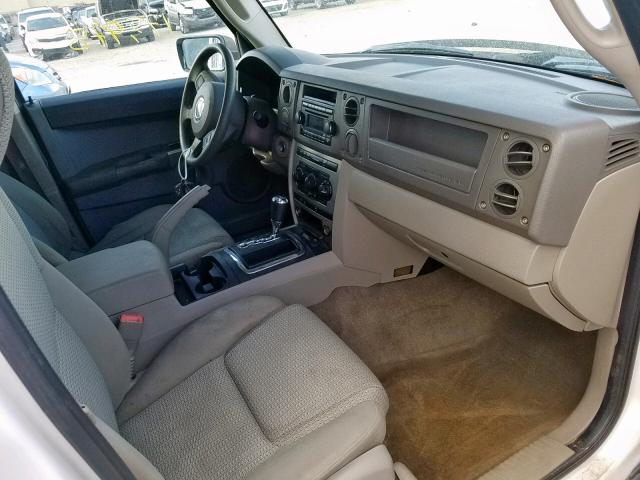 1J8HH48N56C215571 - 2006 JEEP COMMANDER WHITE photo 5