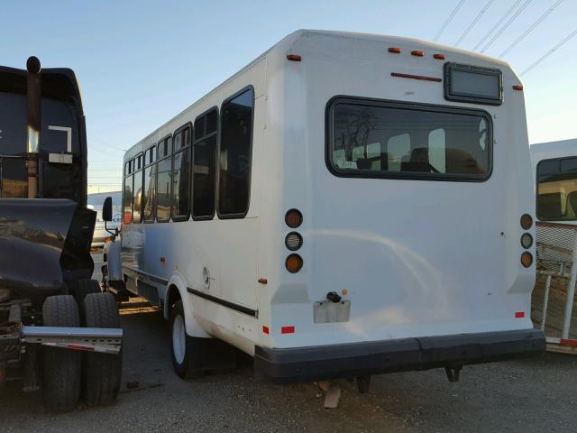 1GBG5V1G29F410743 - 2009 CHEVROLET C5500 C5V0 WHITE photo 3