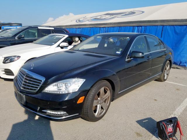 WDDNG7BB1AA315139 - 2010 MERCEDES-BENZ S 550 BLACK photo 2