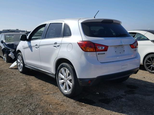 4A4AP3AU5FE010269 - 2015 MITSUBISHI OUTLANDER WHITE photo 3