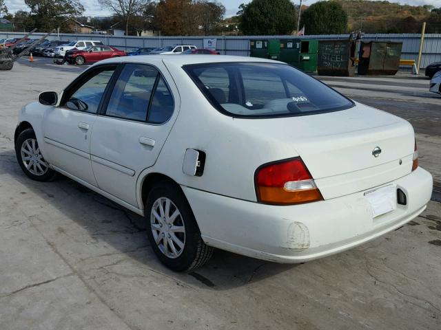 1N4DL01D0XC137108 - 1999 NISSAN ALTIMA XE WHITE photo 3