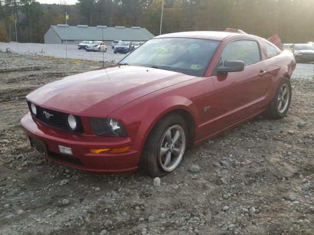 1ZVHT82H865101064 - 2006 FORD MUSTANG GT RED photo 2