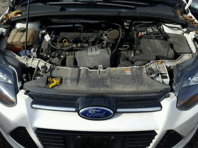 1FADP3N2XDL379737 - 2013 FORD FOCUS TITA WHITE photo 7