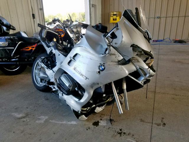 WB10499A92ZE87332 - 2002 BMW R1150 RT SILVER photo 1