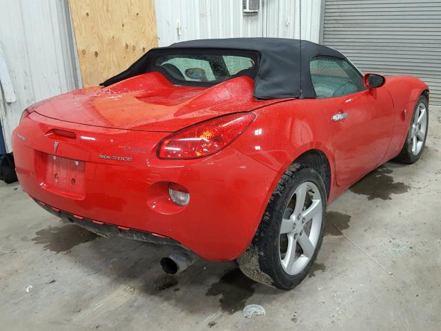 1G2MB33B96Y107895 - 2006 PONTIAC SOLSTICE RED photo 4