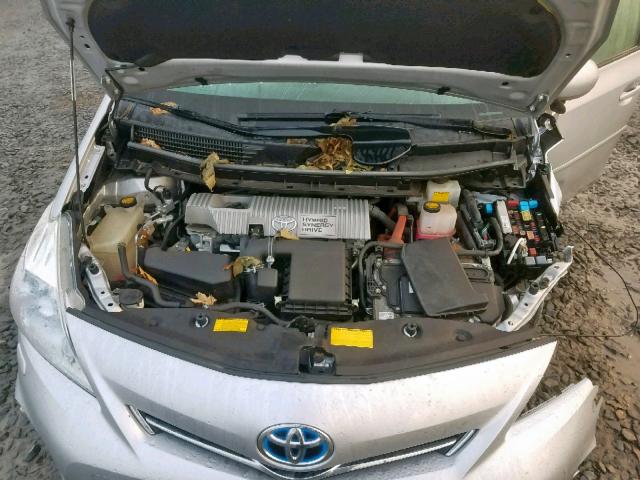 JTDZN3EU3D3268972 - 2013 TOYOTA PRIUS V SILVER photo 7