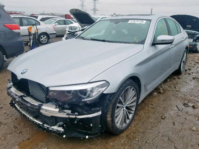 WBAJE7C56JWC55322 - 2018 BMW 540 XI SILVER photo 2