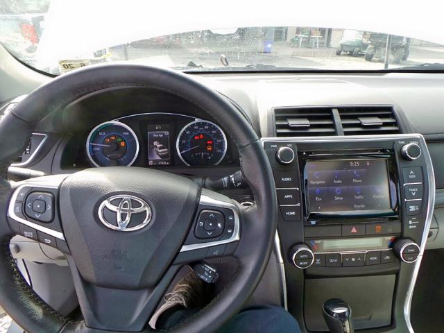 4T1BD1FK0FU164907 - 2015 TOYOTA CAMRY HYBR SILVER photo 5