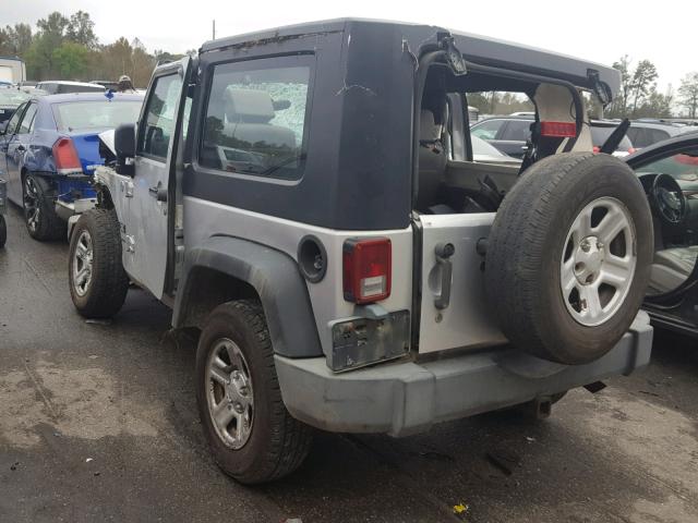 1J4FZ24148L651215 - 2008 JEEP WRANGLER X SILVER photo 3