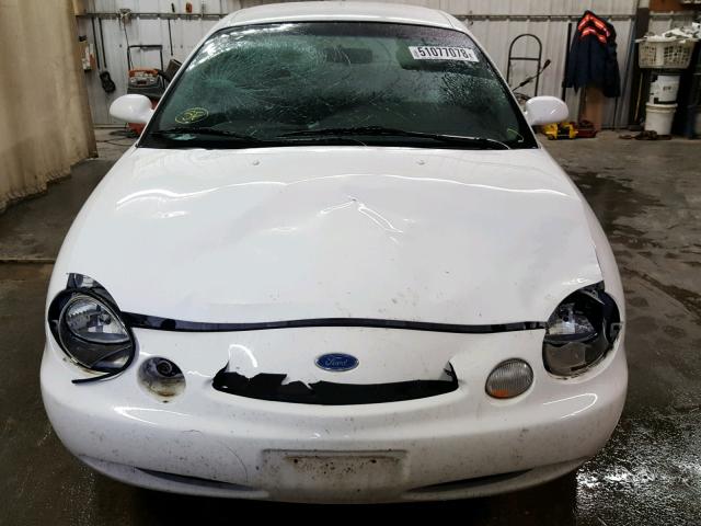 1FALP52U7TG209260 - 1996 FORD TAURUS GL WHITE photo 9