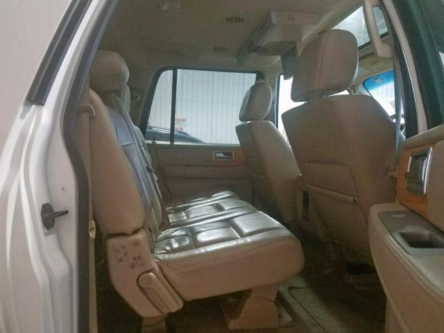 5LMFL28558LJ02586 - 2008 LINCOLN NAVIGATOR WHITE photo 6