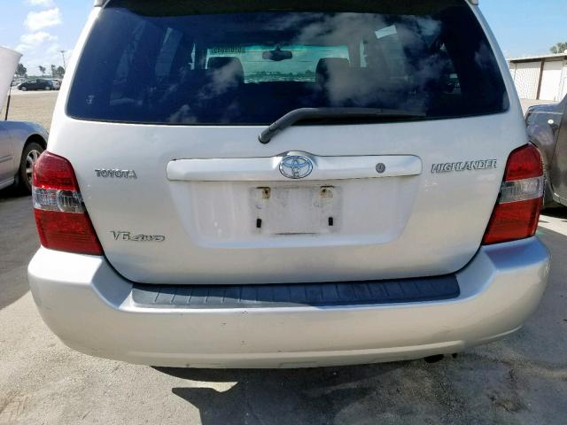 JTEEP21A640042730 - 2004 TOYOTA HIGHLANDER SILVER photo 9