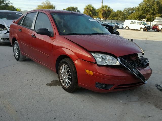 1FAFP34N75W176938 - 2005 FORD FOCUS ZX4 RED photo 1