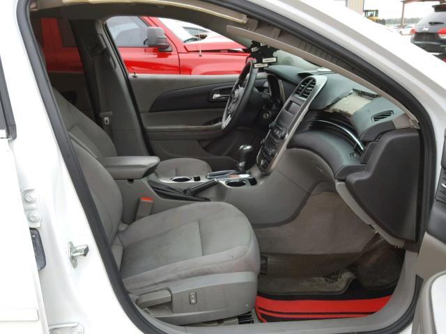 1G11B5SA2GF165677 - 2016 CHEVROLET MALIBU LIM 白色 照片 5