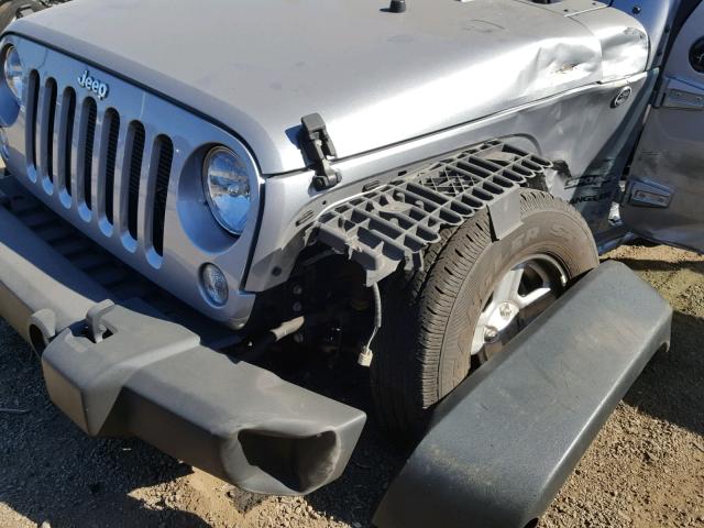 1C4AJWAG5FL735497 - 2015 JEEP WRANGLER S SILVER photo 9