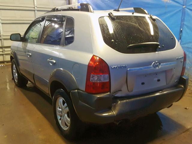 KM8JN72D68U866381 - 2008 HYUNDAI TUCSON SE SILVER photo 3